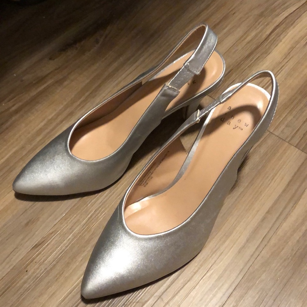 Pointed toe silver heels size 8